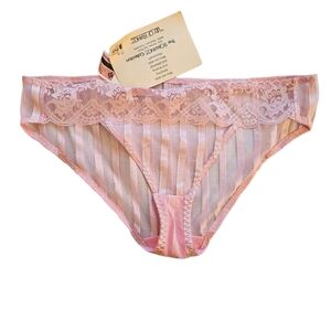 LILY OF FRANCE Vintage 1970's 1980 Gloria Falla Pink Lace Panties New With Tags